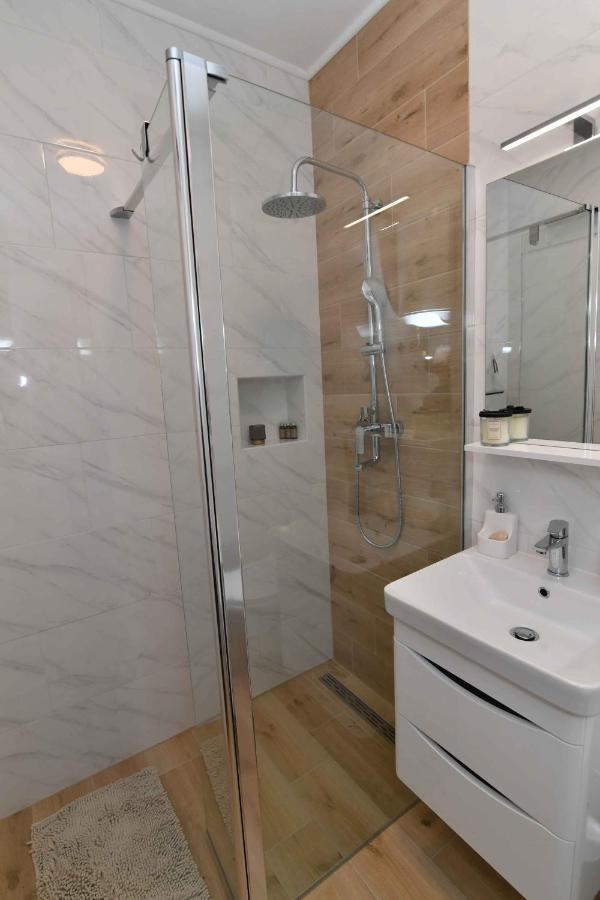 Apartman Leona Lovran Exterior photo