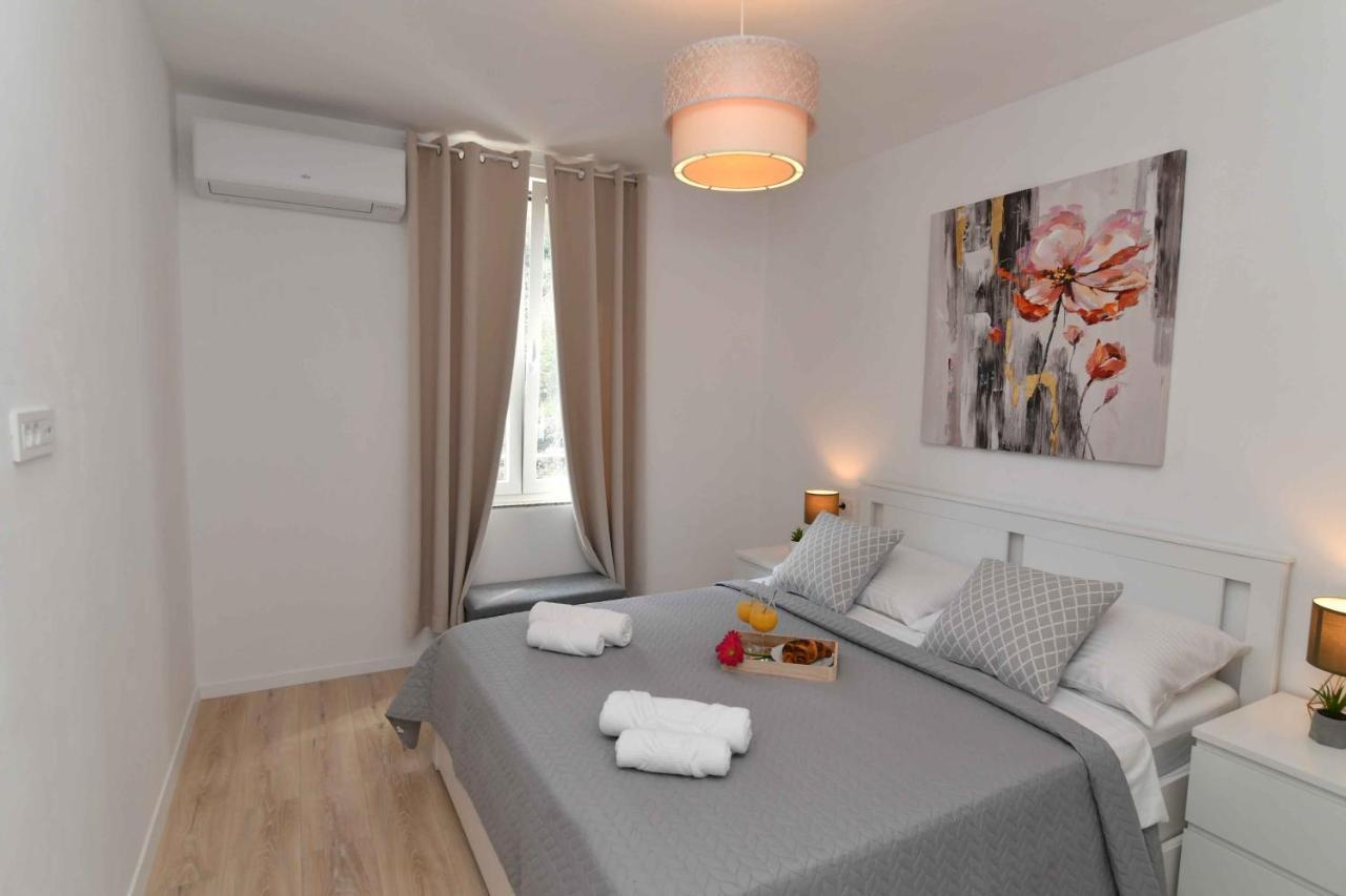 Apartman Leona Lovran Exterior photo